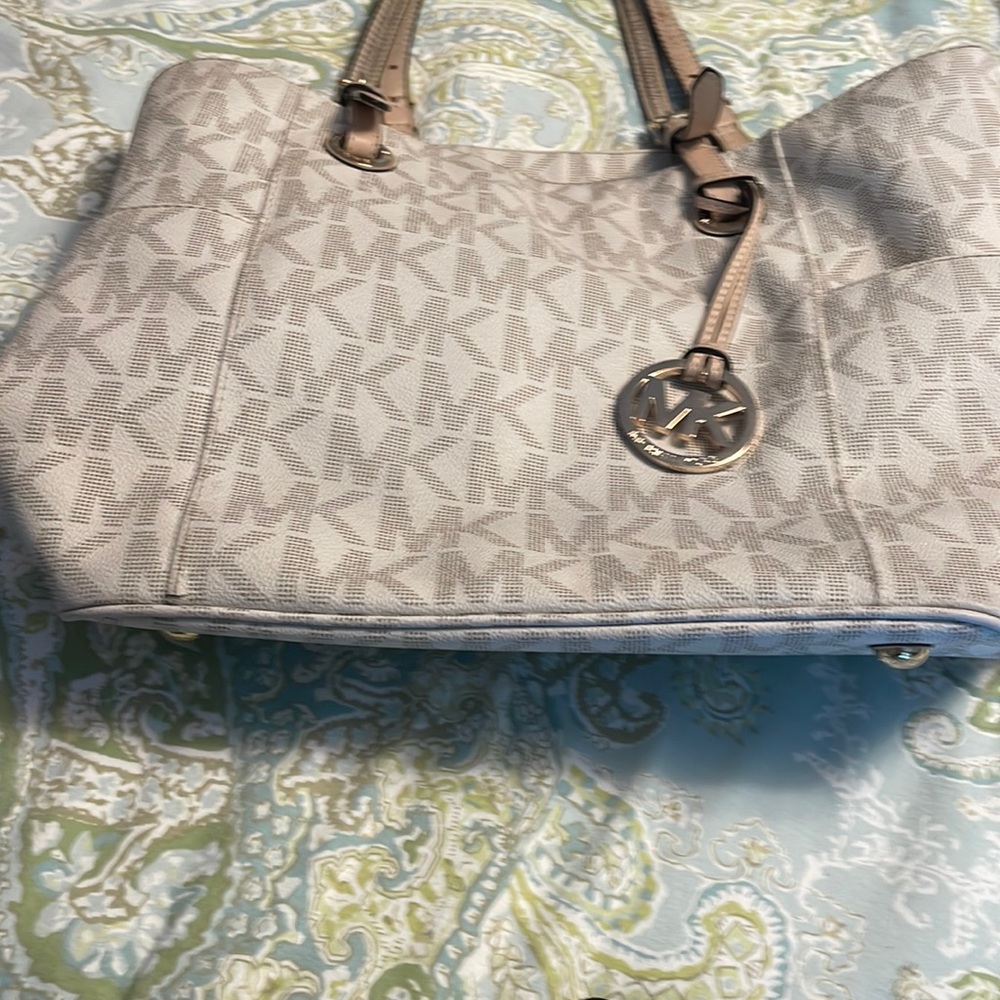 Michael Kors purse